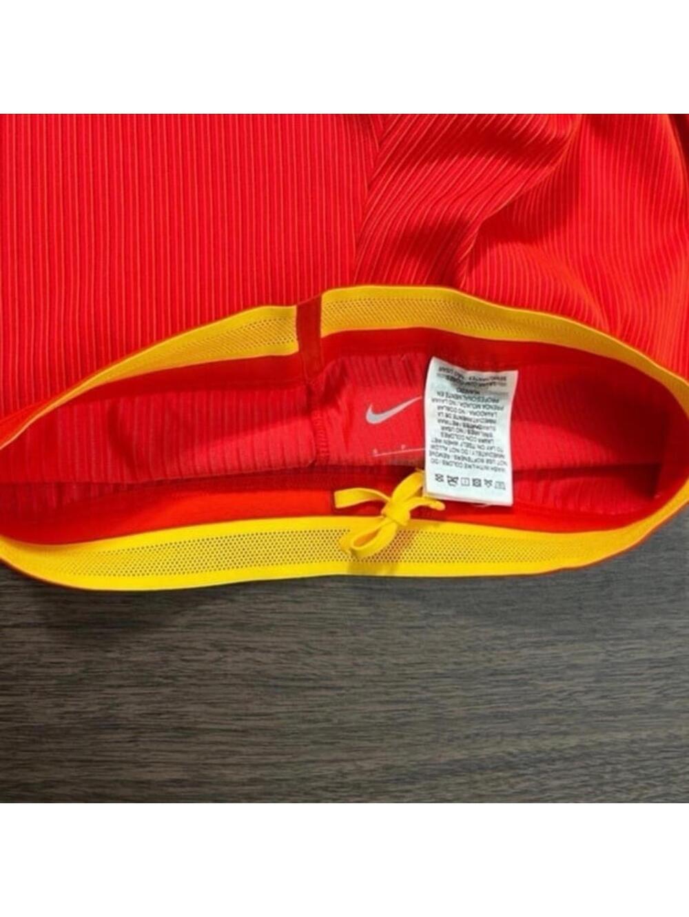 New Nike Pro Elite Track & Field 3/4 Tights Pants Red AO8495-000 Women's Small - Picture 3 of 6